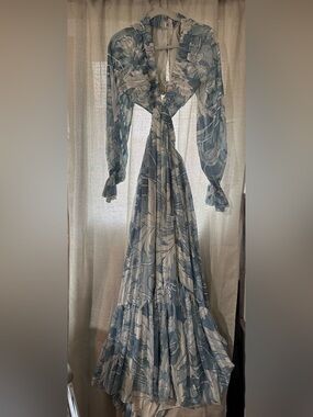 Elegant Deep V Blue Floral Cutout Maxi Dress size 6 (tall)